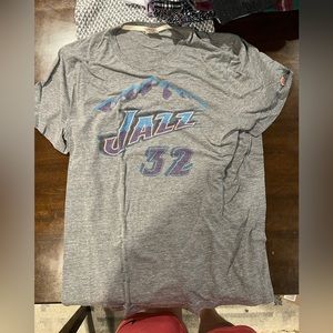 Utah Jazz Karl “Mailman” Malone shirt